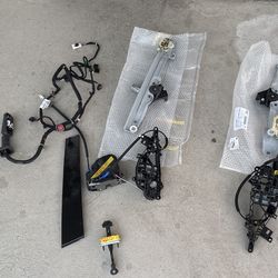 2023 Chevy Bolt EV front and Rear Left Driver Door Parts