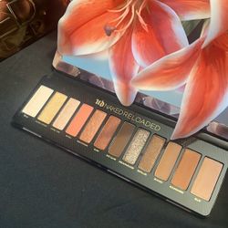 Urban Decay Eyeshadow Pallet 