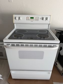 Hotpoint GE Electric Range
