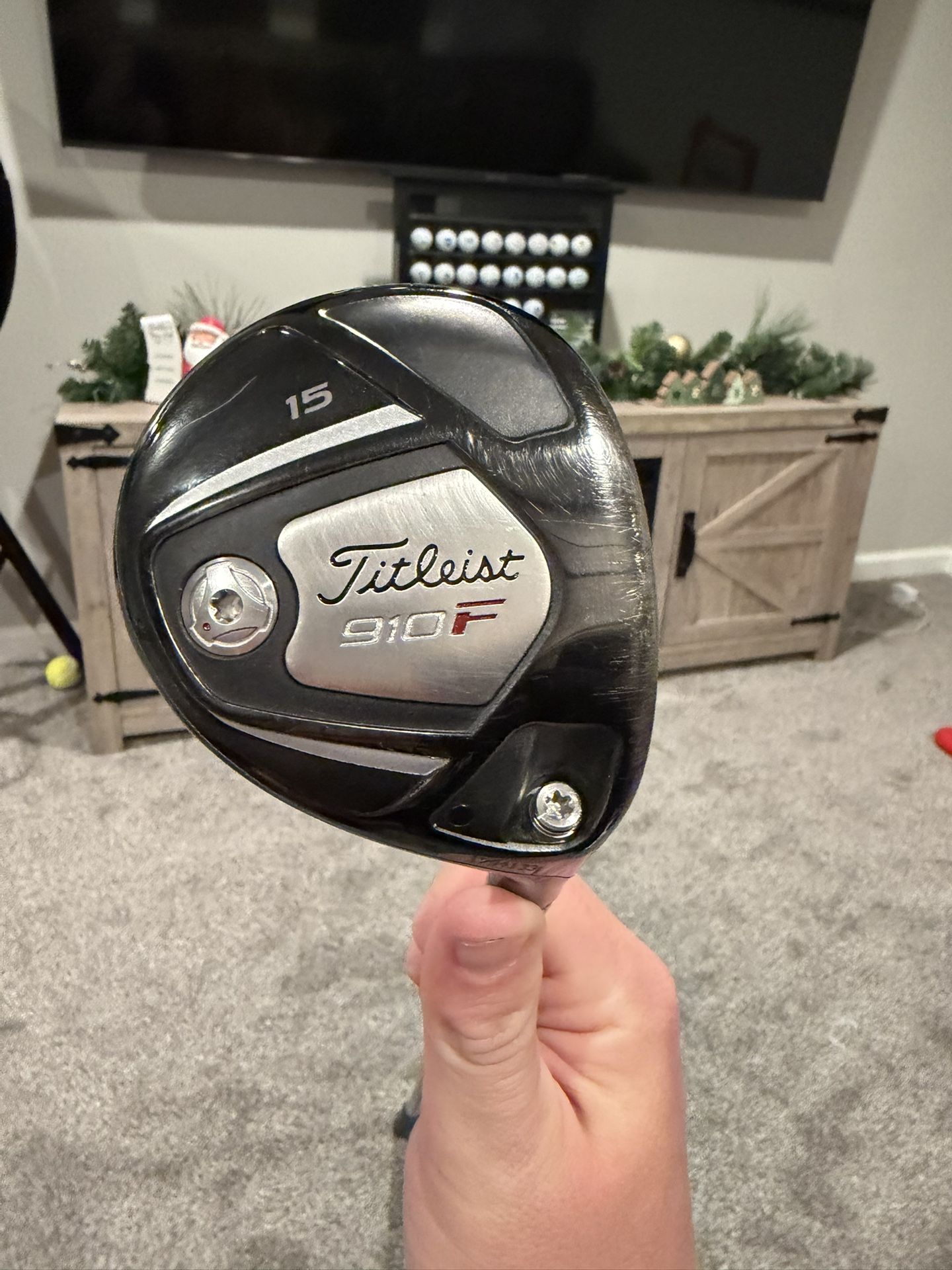 Titleist 910F 15° 3 Wood RH W/ Head Cover 