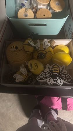 bees decoration
