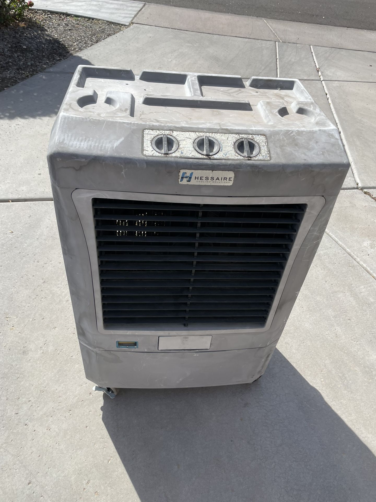 Hessaire Mobile Evaporative Cooler - Portable cooler