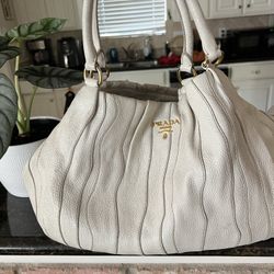 Prada vintage beige leather purse 