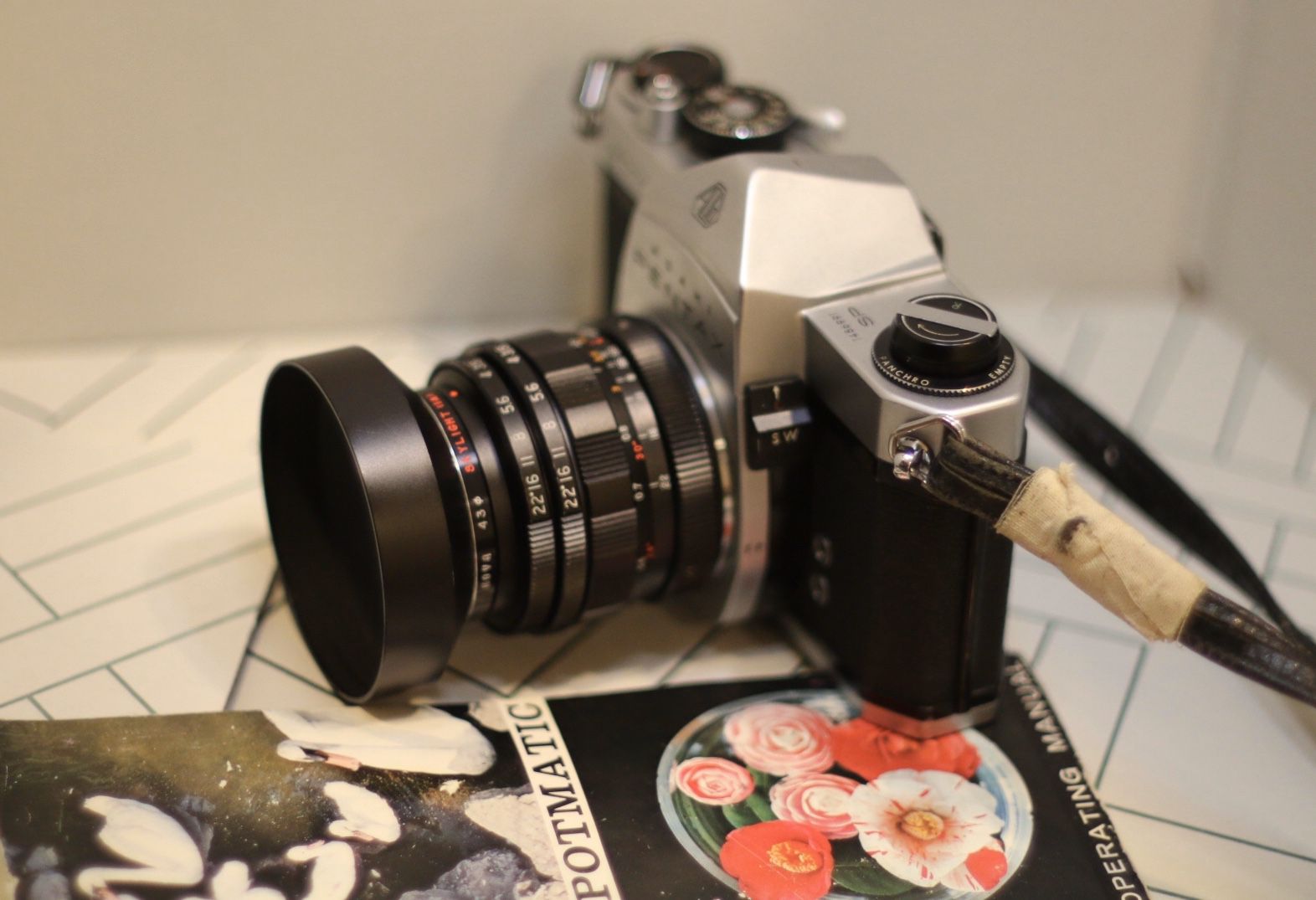 Vintage Asahi Pentax Spotmatic SP 35mm Camera w/ 35mm &135mm Lenses Bundle.