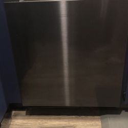 Black Stainless Steel Dishwasher