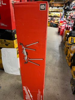 MILWAUKEE MITER SAW QUICKSTAND NEW