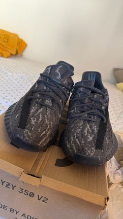 adidas Yeezy Boost 350 V2 MX Dark Salt - Size 10.5 (Used w/Box)