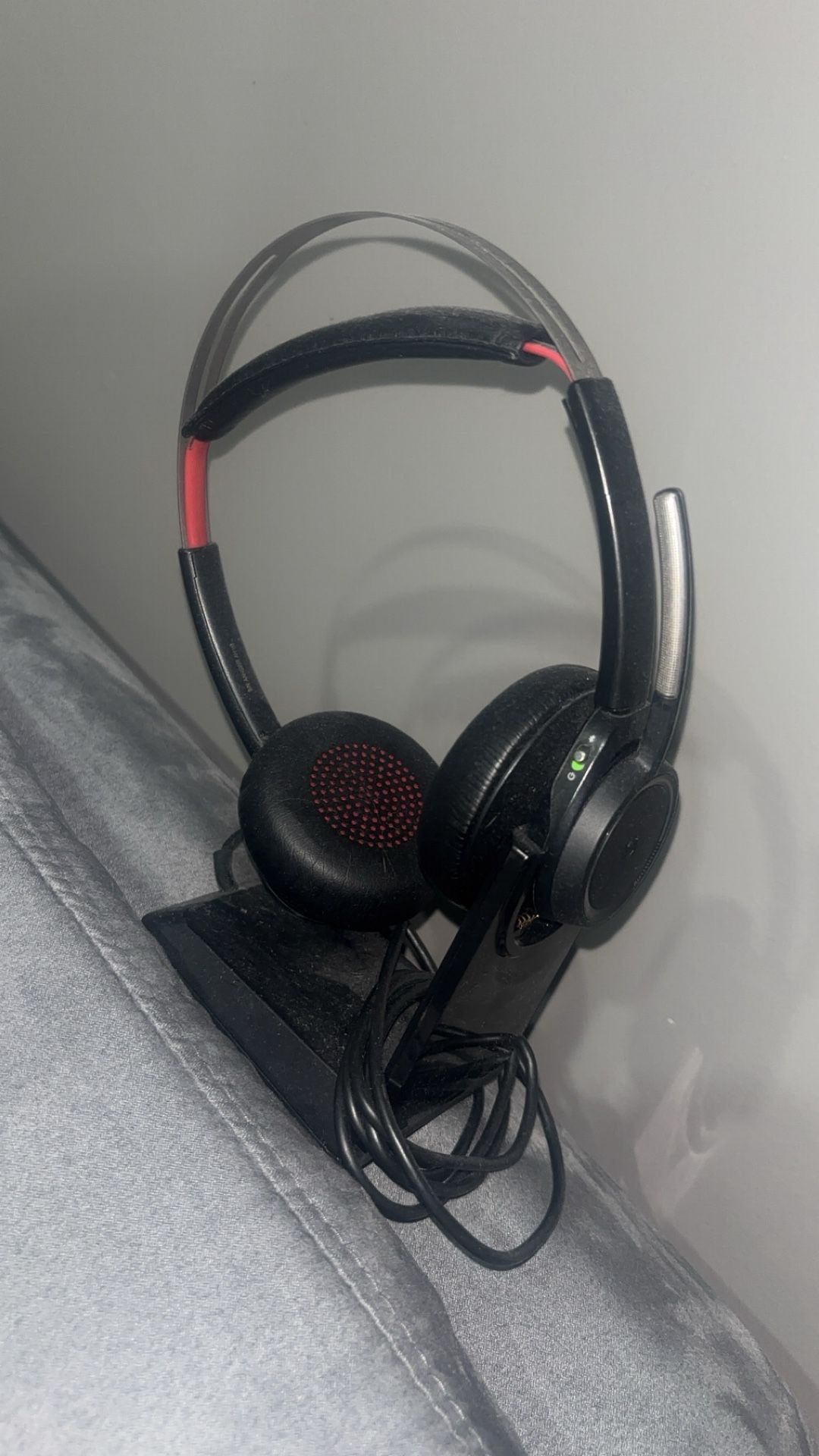 PlanTronics Voyager Wireless Bluetooth Headset