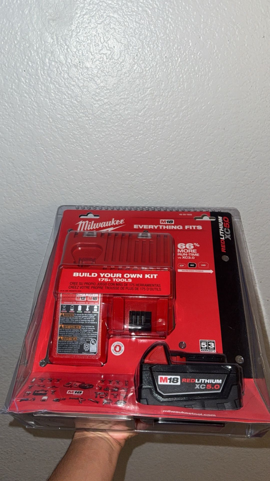 Milwaukee M18 Charger & Battery Set