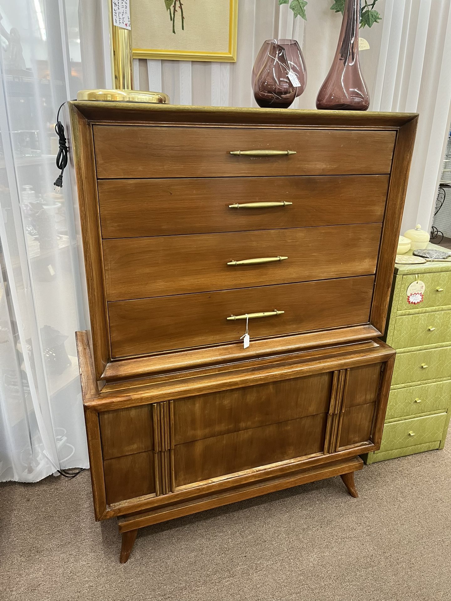 Mid Century American of Martinsville 6 Drawer Chest
