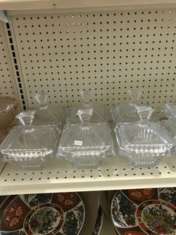 Clear Serving Dish with Lid for Candy, Nuts, etc.