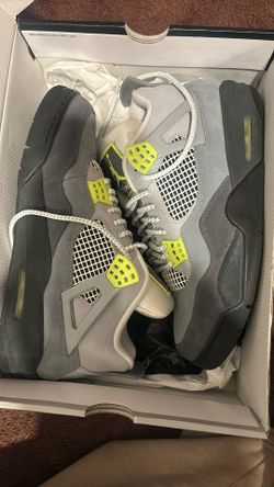 Air Jordan 4 Retro SE 