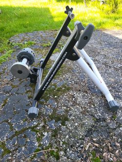 Blackburn Magnetic Bike Trainer – Adjustable Resistance – Indoor Cycling
