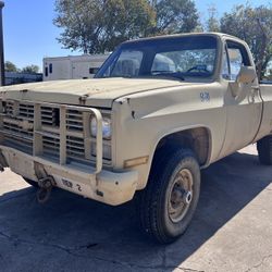 1984 Chevrolet D30