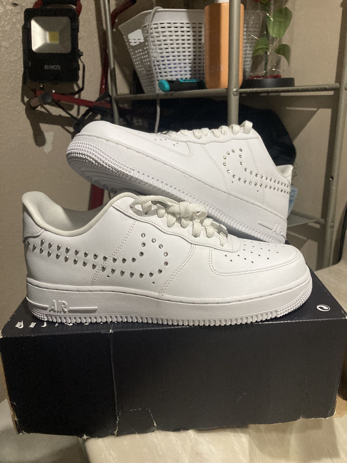 Nike Air Force 1 Low Studded Swoosh
