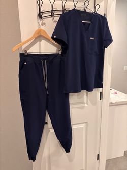 figs scrub set - navy