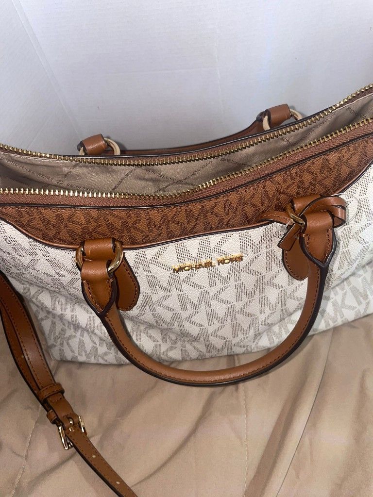 Michael Kors Original Crossbody Purse