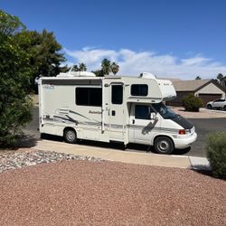 2002 Winnebago Itasca Sunstar