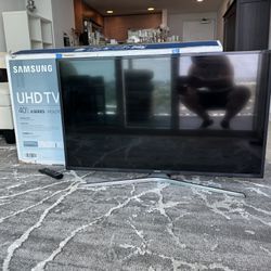 Samsung UHD TV 40” 6Series MU6290 Smart TV 4k Resolution