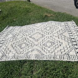 Geometric Pattern Rug