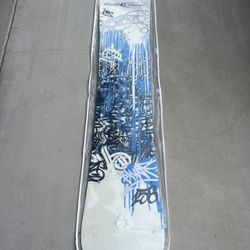Burton Blunt 158 Snowboard Brand new