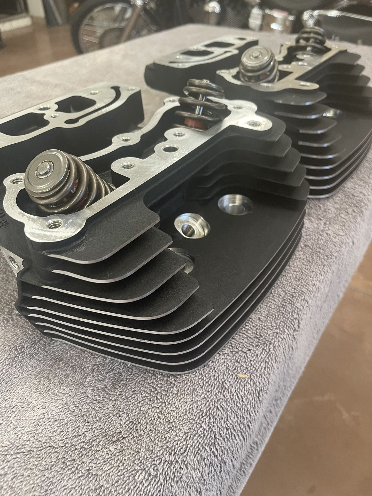 Harley-Davidson 2007-2017 TwinCam Cylinder Heads ACR 17192-06B 17193-06A Takeoffs