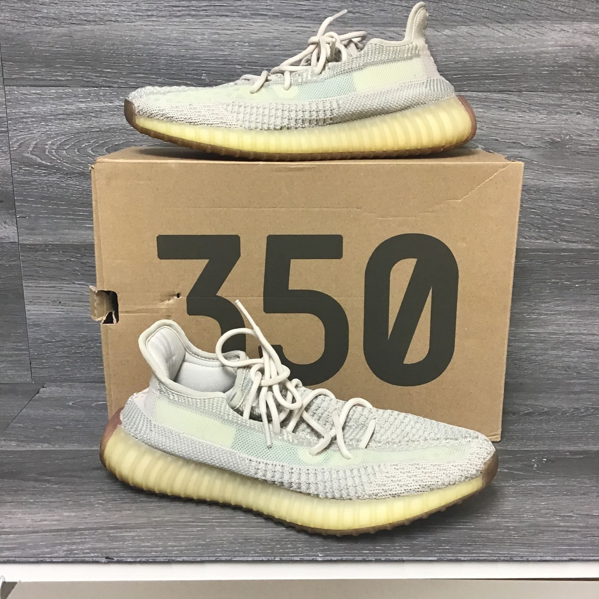 Adidas Yeezy Boost 350 V2 (FW3042) Size 10 Men's