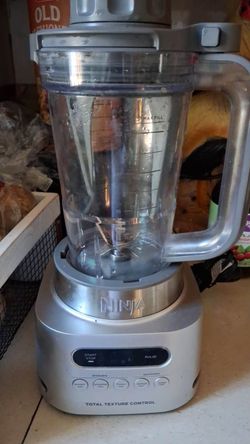 Ninja TWISTI high speed blender