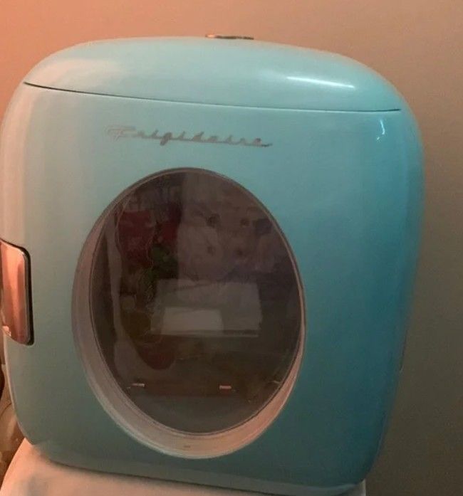 Retro Frigidaire Mini Fridge For Sale