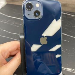iPhone 13 128gb Unlocked ID: 05063