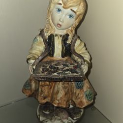 Capodimonte Italian Italy girl with dinner tray porcelain figurine figure art sculpture
