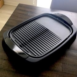 Electric indoor grill with separable parts!