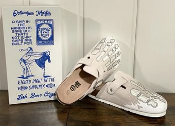 Octavious Marks Clogs Multiple Sizes for Sale in Chino Hills, CA