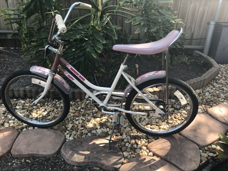 Vintage 1970s Huffy Desert Rose Banana Bike