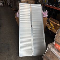 6FT(188cm) Wider Wheelchair Ramp. Max Capacity 800 lbs