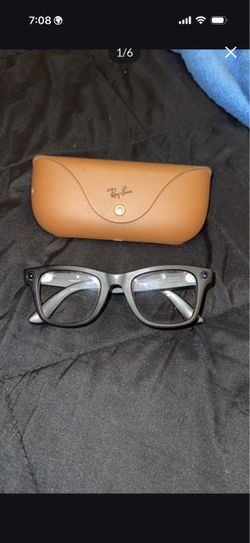 Meta glasses
