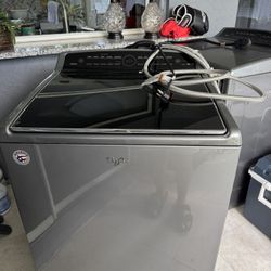 Whirlpool Washer And Dryer 