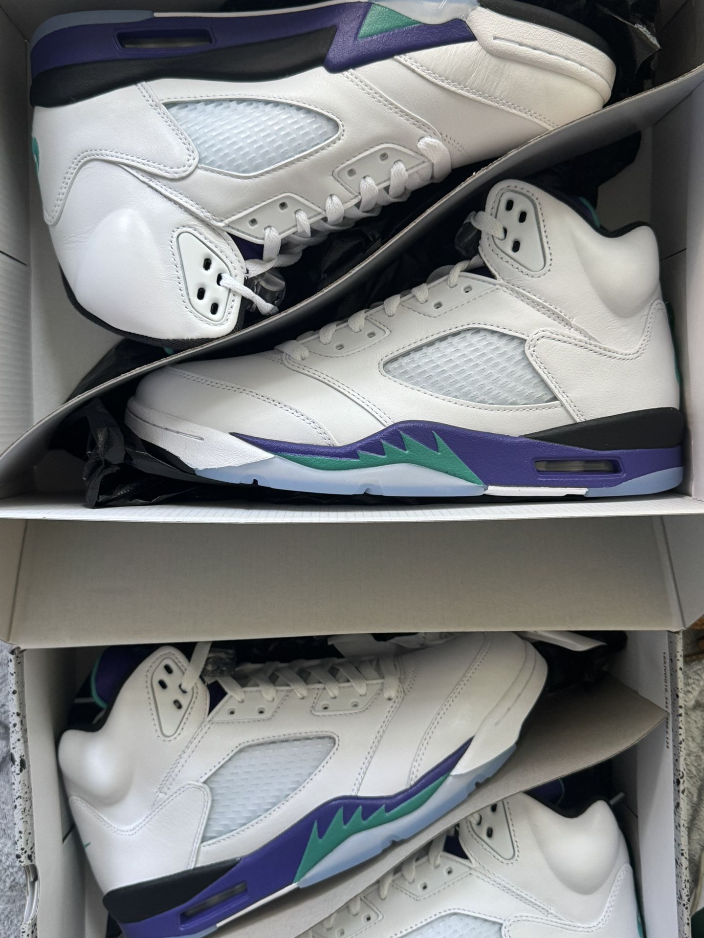 Air Jordan 5 Grape Size 10 & 8.5