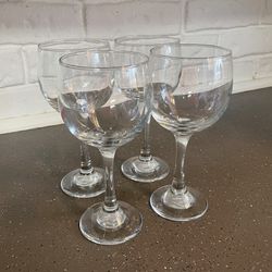 Set of 4 Wine Glasses 