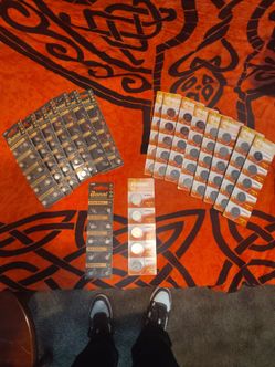 Coin and button cell batteries
