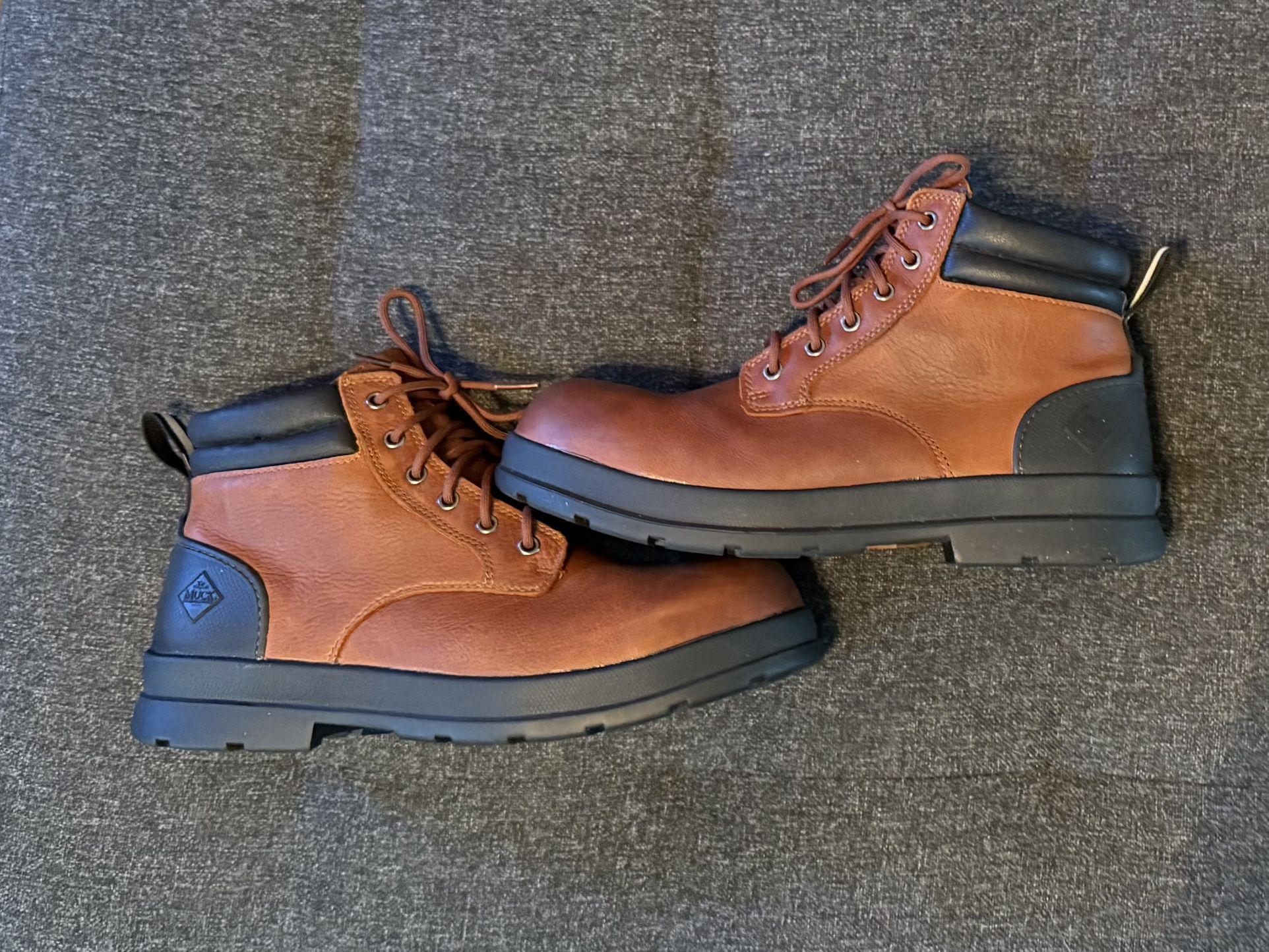 Mens size 12 Wide Waterproof Men's Muck Boot Company Chore Farm Leather Chelsea