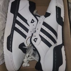 Adidas Rivalry Low 8.5M (New With Box)