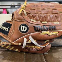 Wilson baseball glove