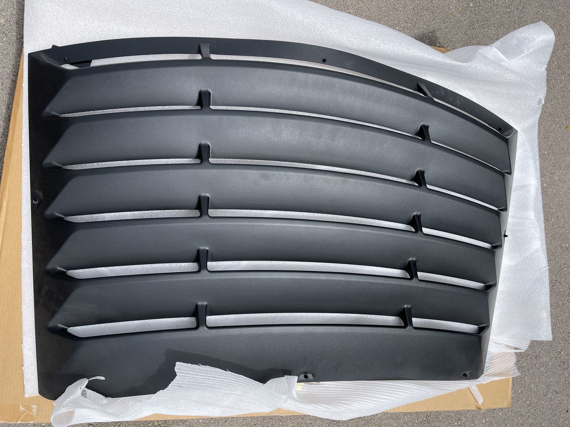 99-04 Mustang Rear Window Louvers