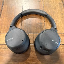 Sony WHCH710N Headphones
