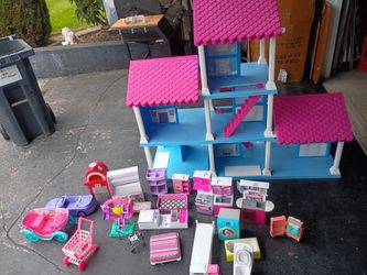 Doll House