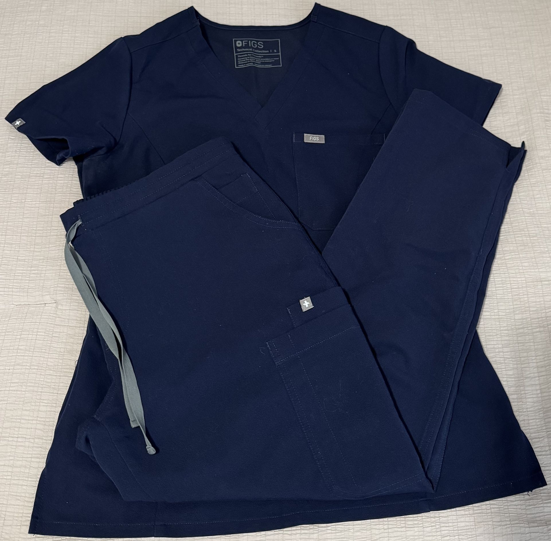 Women’s Figs Scrub Set Navy