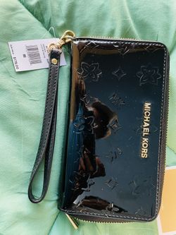 Micheal Kors Jet Travel Purse