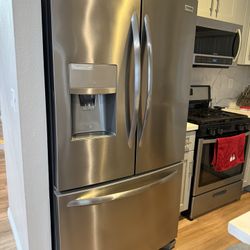 4 Year Old Frigidaire 