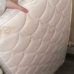 Mini crib mattress 